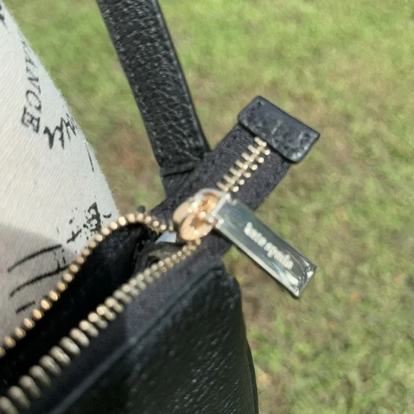 LEILA TRIPLE GUSSET CROSSBODY - Picture 9 of 16